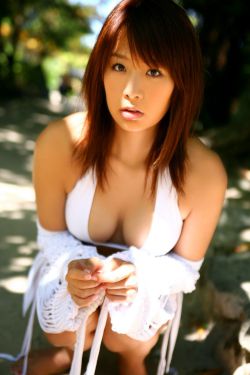 何佳怡
